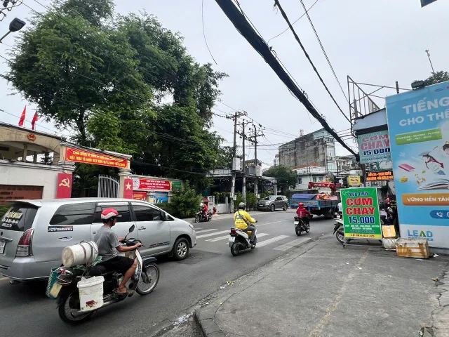 Bán Nhà Mặt Tiền 308 Nguyễn Văn Nghi, Phường 7, Quận Gò Vấp
