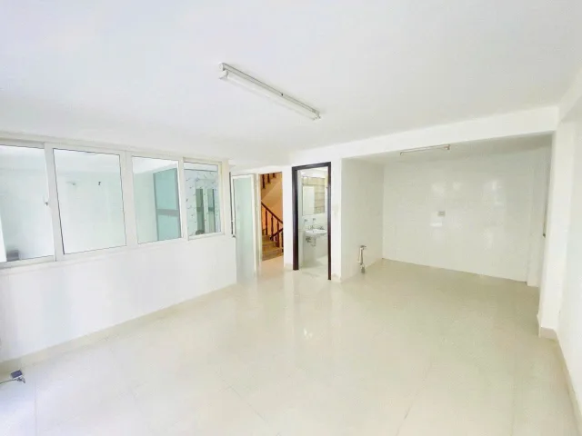 Bán Nhà Hẻm 51/9 Cao Thắng, Phường 3, Quận 3