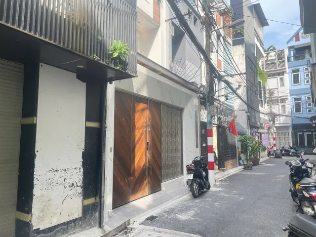 Bán Nhà Hẻm 149/25 Lê Thị Riêng, Phường Bến Thành, Quận 1