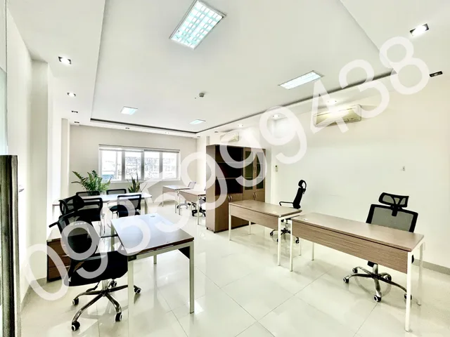 CHO THUÊ VĂN PHÒNG 30M² – CHỈ 9 TRIỆU/THÁNG – CÓ SẴN 5 BỘ BÀN GHẾ; PROPERTY DANANG