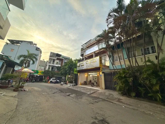 Bán Nhà riêng 75m2 có sẵn 75 m2 thổ cư giá 8.8 tỷ tại đường 26 - Chọn - Phường Hiệp Bình TP. Hồ Chí Minh