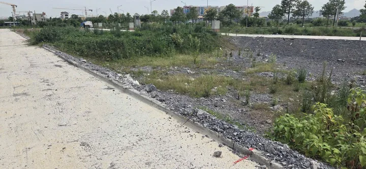Chính chủ cần nhượng lại lô đất thổ cư, sổ đỏ, 5,2 tỷ, hướng Đông mát mẻ, khu TĐC Quang Trung, Hà Nam nằm kề dự án Sun Urban City