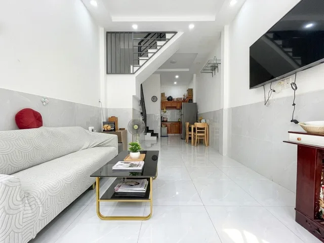 H2879 | Nhà vuông vức A4 2 tầng sát chợ An Nhơn - Giá 3.x tỷ
