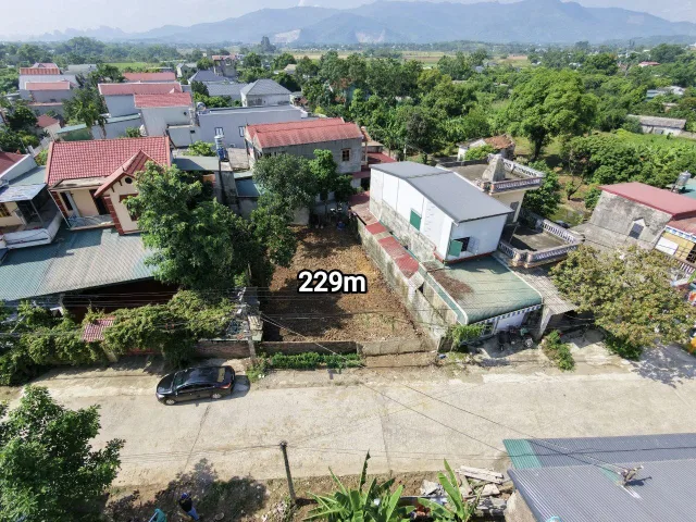 229m có 100m thổ cư - trục chính kinh doanh - Xã Thủy Xuân Tiên Huyện Chương Mỹ