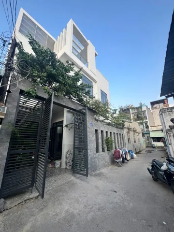 BÁN ĐẤT ĐẸP LINH XUÂN , 98M2 , HẺM XE HƠI , CHỈ 4.8 TỶ.