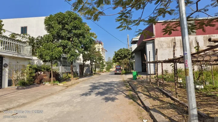 🔥 BÁN LÔ ĐẤT ĐẸP CÁCH HẠ – NAM SƠN – AN DƯƠNG 92,4m² Giá 2,45 tỷ
LH 0979087664
