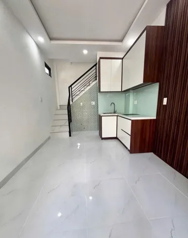 Chỉ với 2x sở hữu nhà 2 tầng mới đẹp, dọn vào ở ngay đường Âu Cơ