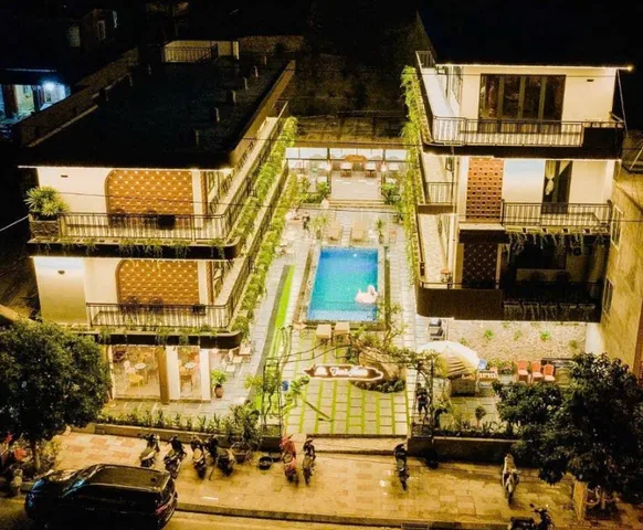 Cho thuê Khách sạn 448m2 có sẵn 450 m2 thổ cư giá 2.4 triệu tại Đường Cái Bèo Thị trấn Cát Bà Huyện Cát Hải Hải Phòng