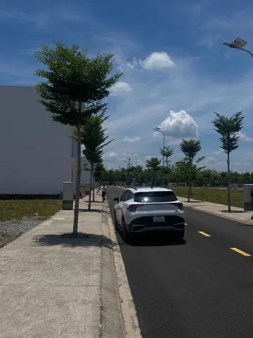 Chính chủ cần bán gấp lô đất 70m2 full thổ cư, gần cổng xanh , Phước Hoà Bình Dương Giá 400Triệu LH 0833490489