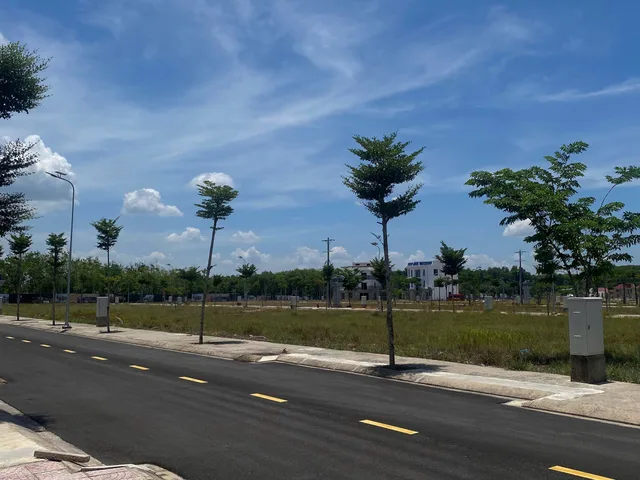 Chính chủ cần bán gấp lô đất 70m2 full thổ cư, gần cổng xanh , Phước Hoà Bình Dương Giá  750Triệu LH 0833490489