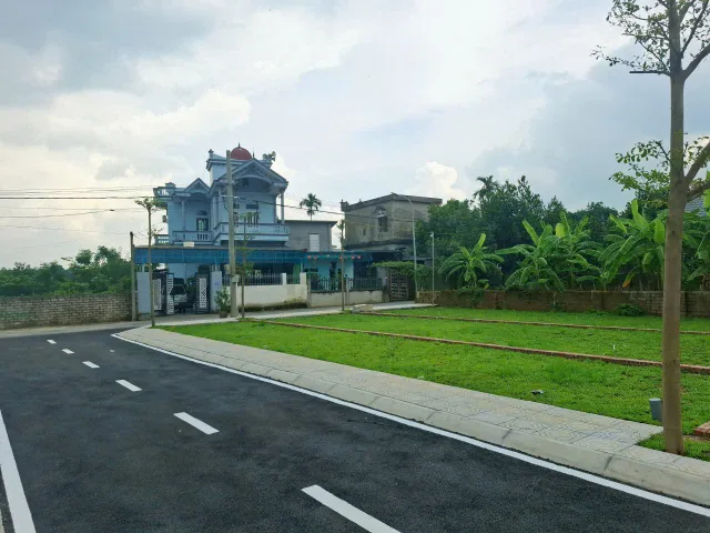 Bán Đất 100m2 có sẵn 100 m2 thổ cư giá 2.7 tỷ tại Đường Đồng Trạng - Chọn - Xã Hòa Lạc Hà Nội
