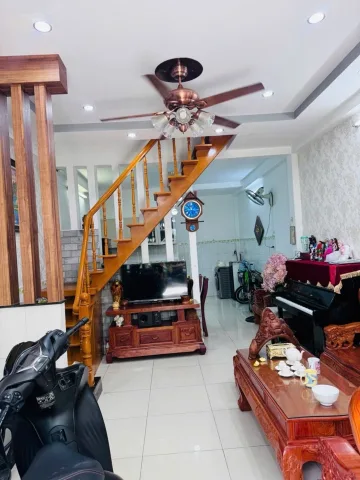 KINH DƯƠNG VƯƠNG–NHÀ 3 TẦNG DT 4*14M–HẺM XE TẢI–SỔ ĐÃ HOÀN CÔNG–5,79 TỶ(G99)