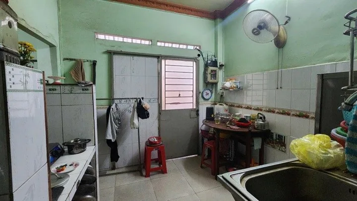 Thấp hơn thị trường 40% - bán nhà chia tài sản - mặt tiền Nguyễn Văn Linh Quận 7 - 171m2 chỉ 19 tỷ