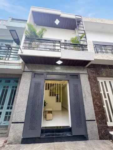 Nhà 2 tầng mới hoàn thiện full nội thất gần Đh tài chính Marketing 4 tỷ 96