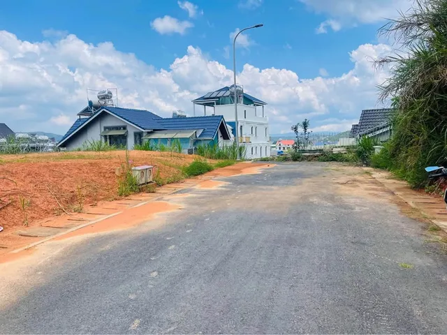 Đất nền tại Đạ Đờn, Lâm Hà, Lâm Đồng với diện tích rộng 2266 m², giá 7,9  tỷ VND.