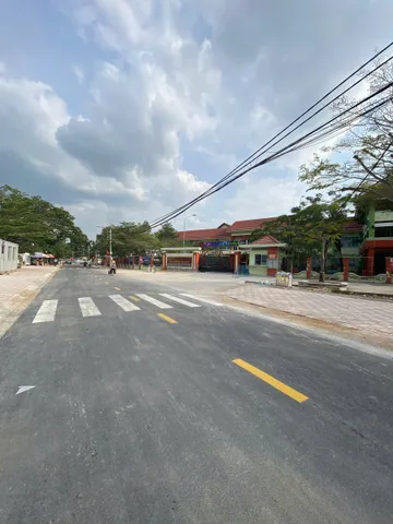 Lô góc 2 mặt thoáng~9 phút Vinhomes, 29 phút Metro, khu CNC - KDC hiện hữu - 2.5 tỷ 53.3m2 - Mật độ xây dựng cao ( gần full đất)