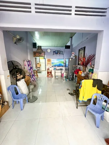 T2880* Đất diện tích lớn 90m2 nở hậu 8m - Giá 5.x tỷ
