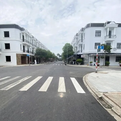 Bán Nhà riêng 142m2 có sẵn FULL thổ cư giá 900 triệu tại- Phường Tân Hiệp Thị xã Tân Uyên Bình Dương
