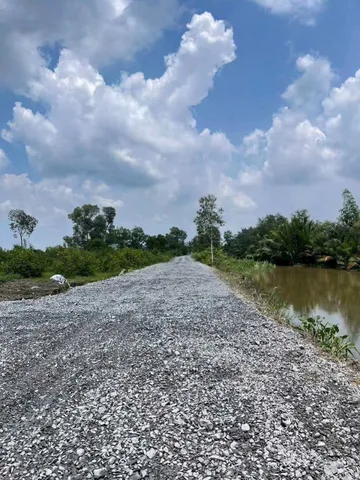 Đất thổ vườn 975m2 có 300m2 thổ, ấp 5 Bình Đức, Bến Lức, Long An, giá đầu tư 1.69 tỷ