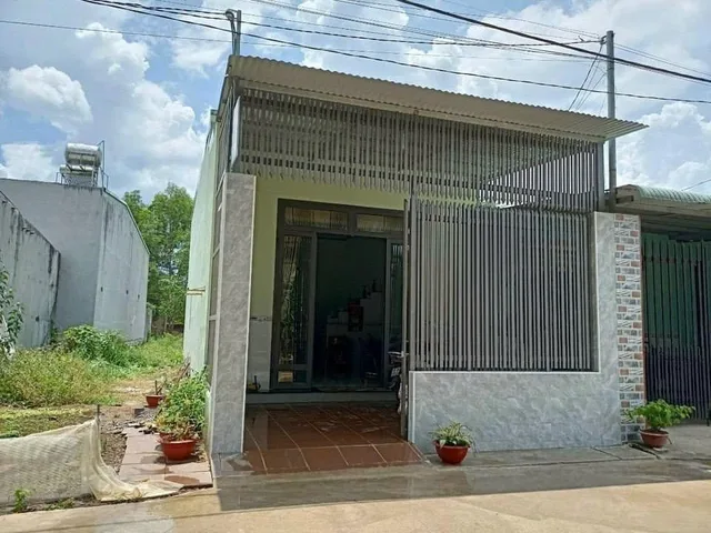 Bán Gấp Nhà Cấp 4 65m2 nhánh Đ.Dương Công Khi,xã Tân Hiệp, Hóc Môn giá chỉ 1tỷ550, SHR