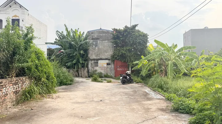 Chỉ 1,7 tỷ 64m2 đất tuyến 2 Lương Quán, Nam Sơn, đường 6m, oto đỗ cửa, ngõ thông