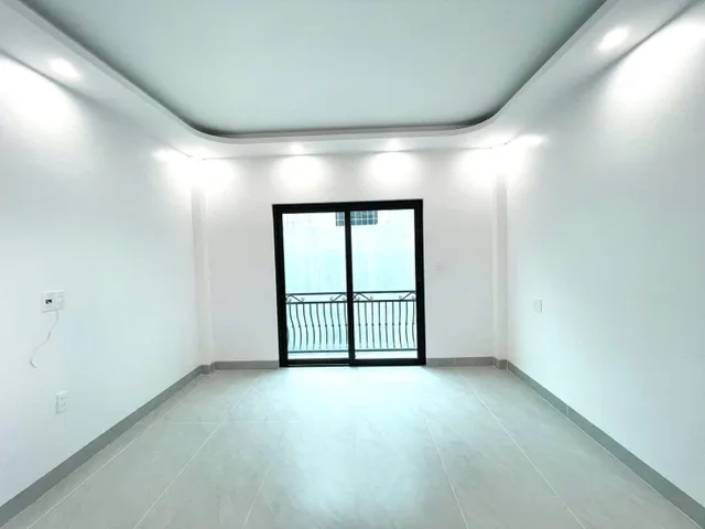 Siêu rẻ nhà 3 tầng 41m2 trung tâm Hùng Vương, Hồng Bàng, chỉ hơn 2 tỷ xíu