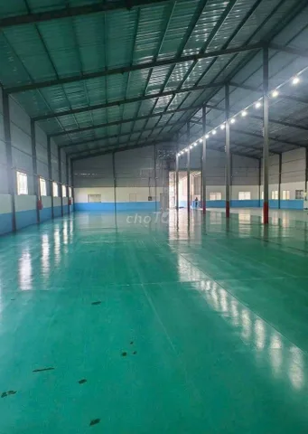 Xưởng Thuận An 1950m² bình điện 320kva đường cont nền epoxy sạch sẽ