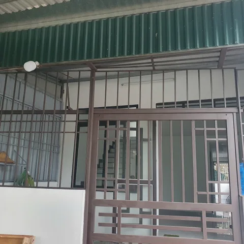 BÁN NHÀ 1,5 TẦNG CAO THẮNG,HẠ LONG