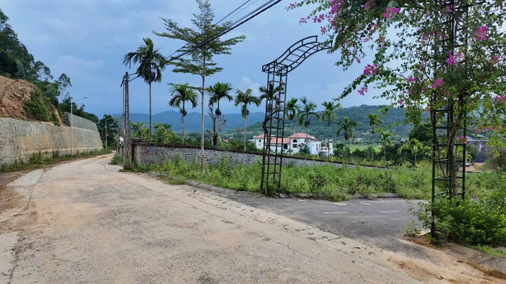 Bán Đất 100m2 có sẵn 100 m2 thổ cư giá 2.7 tỷ tại - Chọn - Xã Đông Xuân Huyện Quốc Oai Hà Nội