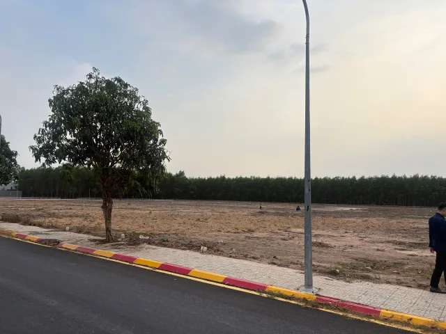 Bán Đất 100m2 có sẵn 100 m2 thổ cư giá 4.2 tỷ tại Đường An Viễn Xã An Viễn Huyện Trảng Bom Đồng Nai