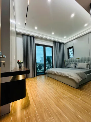 SỐC! GIẢM TỚI 640 TRIỆU – NHÀ 4 TẦNG MẶT ĐƯỜNG QUỲNH HOÀNG CHỈ 4,65 TỶ