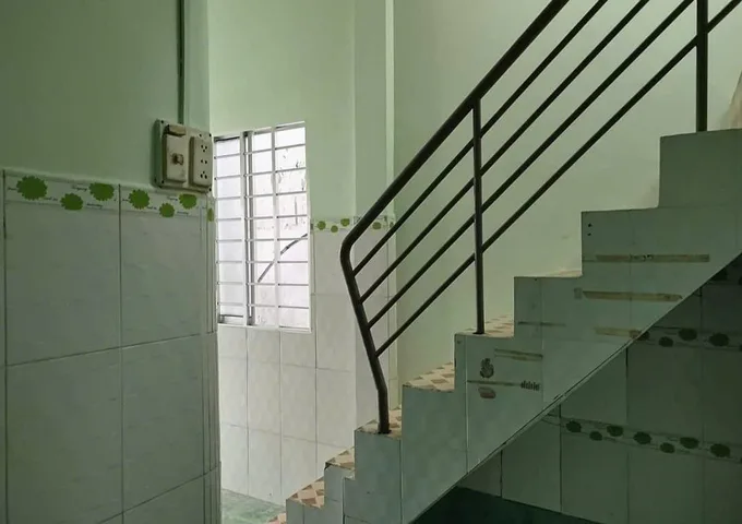 Bán Nhà riêng 70m2 có sẵn 70 m2 thổ cư giá 2 tỷ tại - Chọn - Phường 6 Thành phố Bến Tre Bến Tre