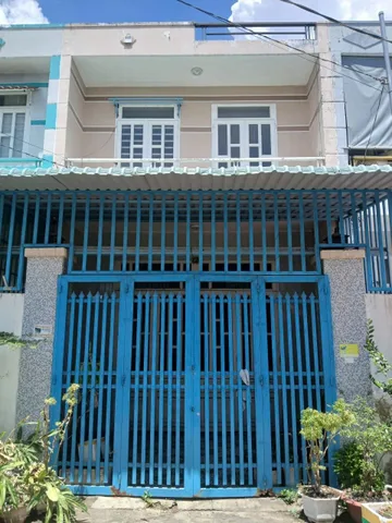 Bán nhà 1 trệt 1 lầu Đường xe tải vi vu. Full thổ cư giá tốt