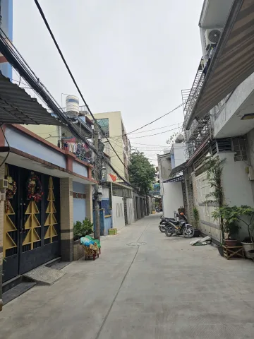 NHÀ NGANG RỘNG - 2 TẦNG - 180M² - NGANG 8.8M - ÂU CƠ