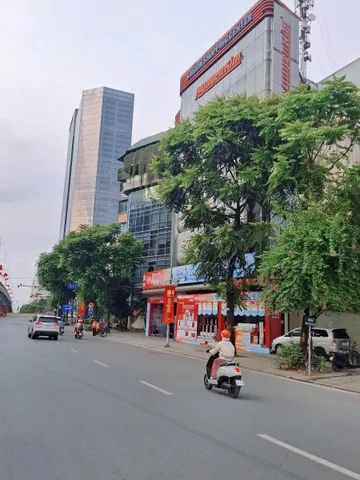 SIÊU PHẨM KINH DOANH Ô TÔ TRÁNH-VỈA HÈ-NGUYỄN CHI THANH-BA ĐÌNH-70M2 MT 6M-32.9 TỶ