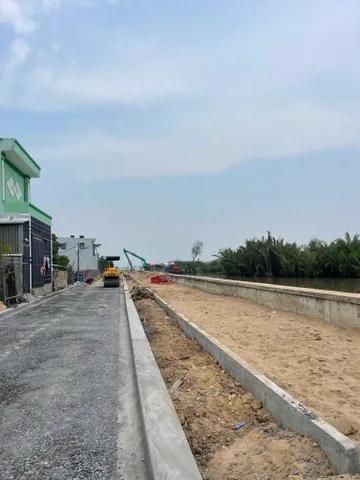 Bán gấp ,nhà HXH 10x20m,trệt gác , Trần Quang Đạo ,Bình Khánh ,Cần Giờ