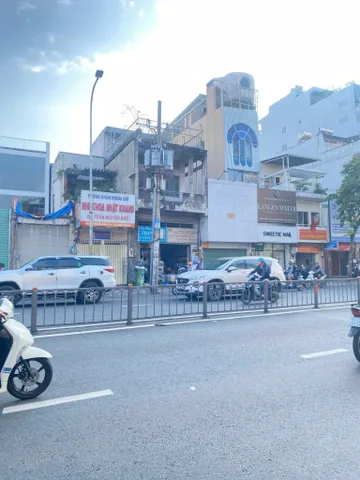 Bán Nhà Mặt Tiền 19 - 21 Bạch Đằng, P.15, Q. Bình Thạnh