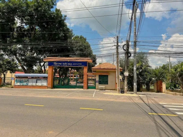 Chính Chủ bán lô đất mặt tiền đường huyện DH507 Phú Giáo HỒ Chí Minh giá 980tr /500m2 thổ cư 172m sổ hồng riêng lh 0916956055 đi xem