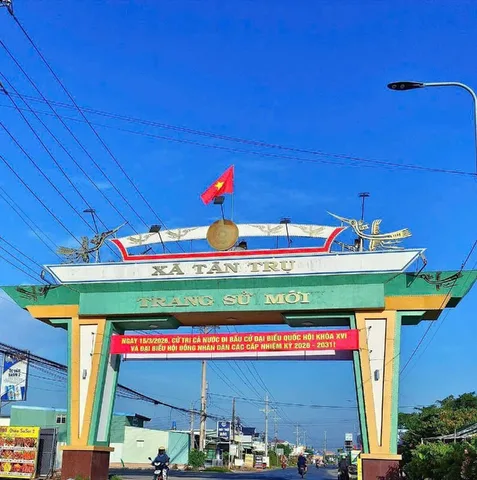 Đất thổ MT nhựa cao thị mai Tân trụ chỉ 1,368
