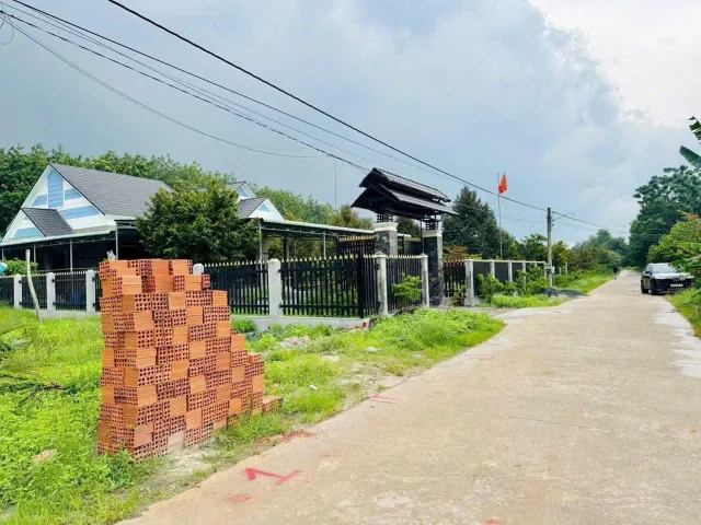 Bán lô Đất 500m2 có sẵn 100 m2 thổ cư giá 450 triệu nha bích đồng nai