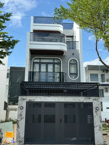 BÁN NHÀ PHỐ CAO CẤP, GÓI 4 KĐT MỸ GIA– NHA TRANG .Giá chỉ 8 tỷ 990 triệu thông tầng, full nội thất cao cấp