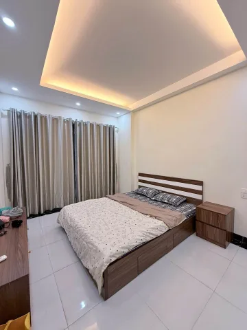 Bán Nhà riêng 38m2 có sẵn 37 m2 thổ cư giá 7.5 tỷ tại Đường Ngọc Thụy Phường Bồ Đề Quận Long Biên Hà Nội