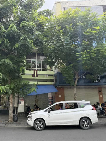 Chính chủ bán nhà Q1 siêu rẻ, mặt tiền lớn 114Bis+114/1+114/2+114/3+114/4+114/5 Yersin