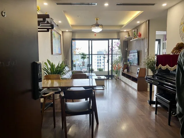 Bán căn hộ chung cư tại tòa E4 Yên Hòa Park View - số 3 Vũ Phạm Hàm, nhà đẹp ở luôn
