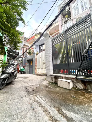 Bán Nhà đẹp 67m2, ngang 4 cách 100 ra hẻm xe hới Đ.Đoàn văn bơ chào chỉ  6.8T, giao thường giữa Đường Xóm Chiếu với Tôn đản,
