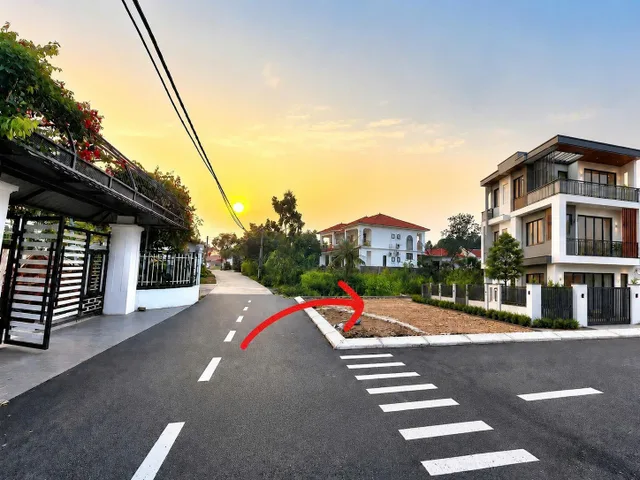 Lô góc nhỉnh 1 tỷ 1 trục trính Xuân Hoà cách cầu Nhật Tân 25p gần VĐ4 bán gấp