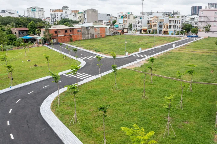BDS HVL LVCC BÁN NHIỀU NỀN ĐẤT KDC SÔNG GIỒNG VILLA Q2