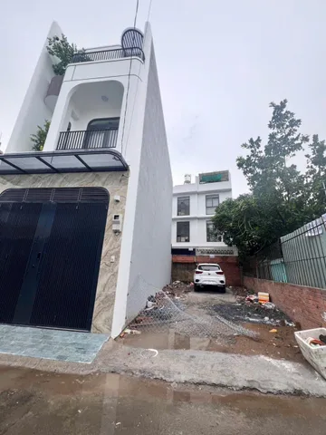 BÁN ĐẤT NỀN  TRƯỜNG THỌ - ĐƯỜNG XE HƠI - 70M2 (4x16.8M) CHỈ 5.2 TỶ (11.114)