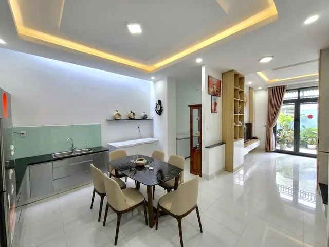 Nhỉnh 5 tỷ nhà Tỉnh Lộ 10 ngang khủng(7x12),4 tầng BTCT vào ở ngay (KK2008)
