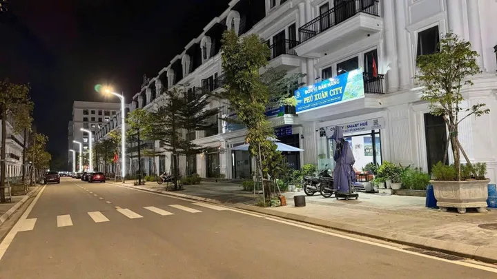 Bán Nhà riêng 132m2 có sẵn 132 m2 thổ cư giá 7.8 tỷ tại Đường Dương Khuê Phường An Cựu Thành phố Huế Thừa Thiên Huế
